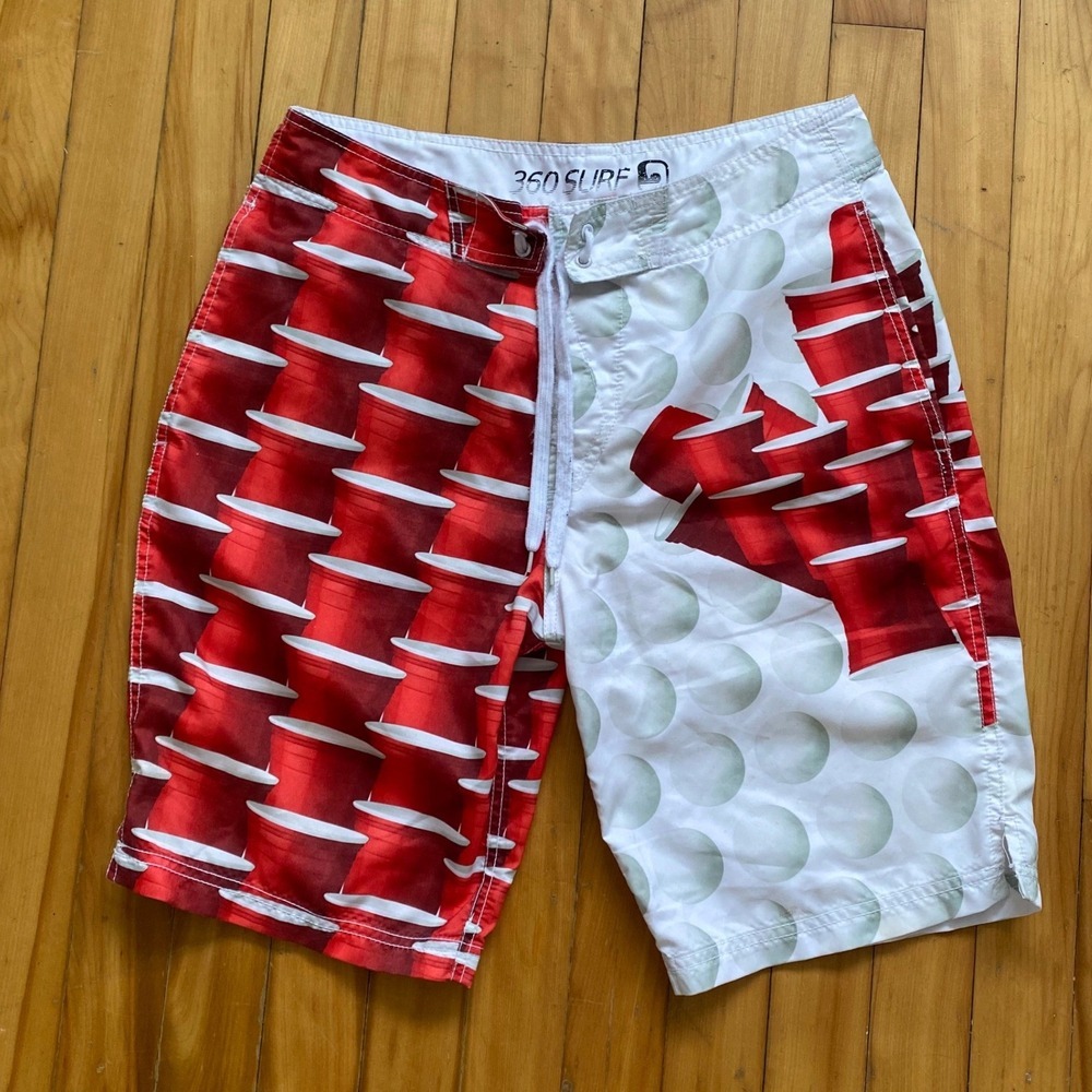 360 Surf Mens Beer Pong Board Shorts Red Solo Cup Ping Pong Ball Print Size 32